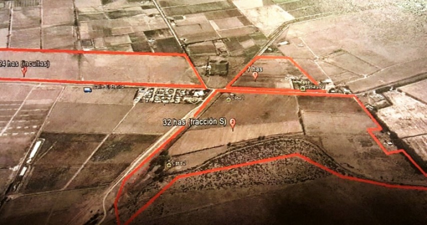 Finca de 40 has. en El Cepillo, San Carlos, Mendoza, con pozo y tres casas.